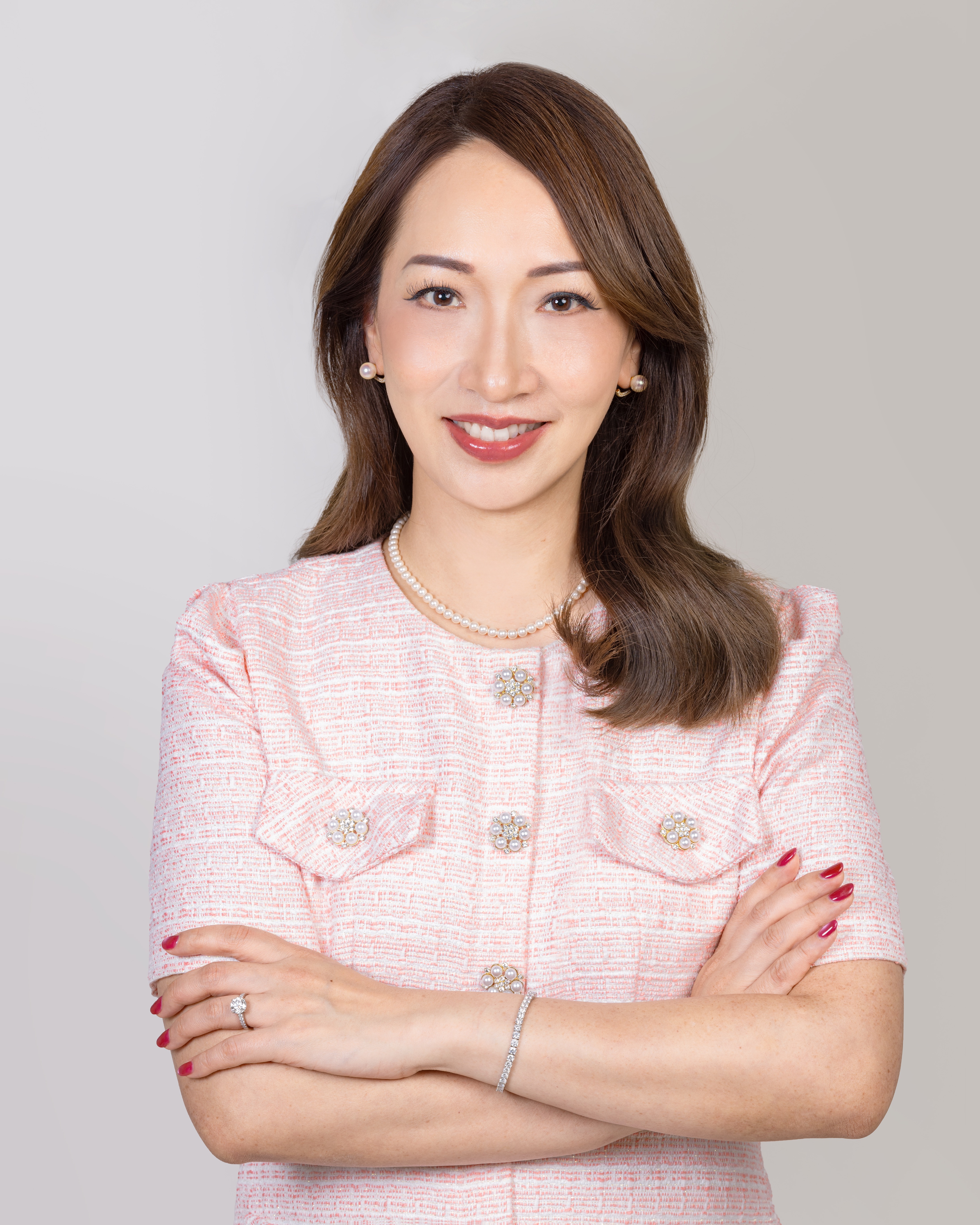EVELYN LEK