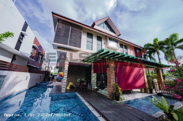 物超所值！SIGLAP/Frankel Estate Bungalow Zone Massive Bungalow with Basement car park!