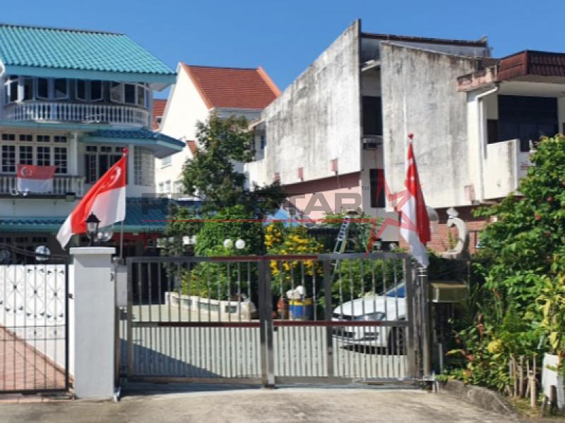 Spacious 3-Storey Semi-Detached in District 15 with Wide Frontage – Telok Kurau vicinity