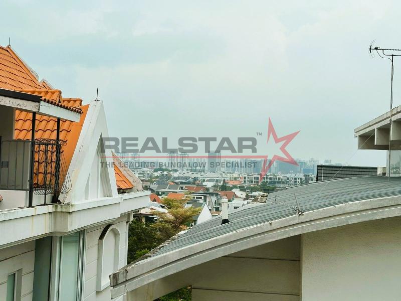 🏡 Rare Gem in Siglap: Corner Unit Below $5M at Only $1500psf! 🏡