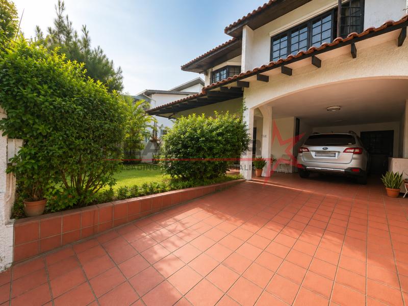 REBUILD, REIMAGINE, REDEFINE — YOUR NEXT SIGNATURE HOME