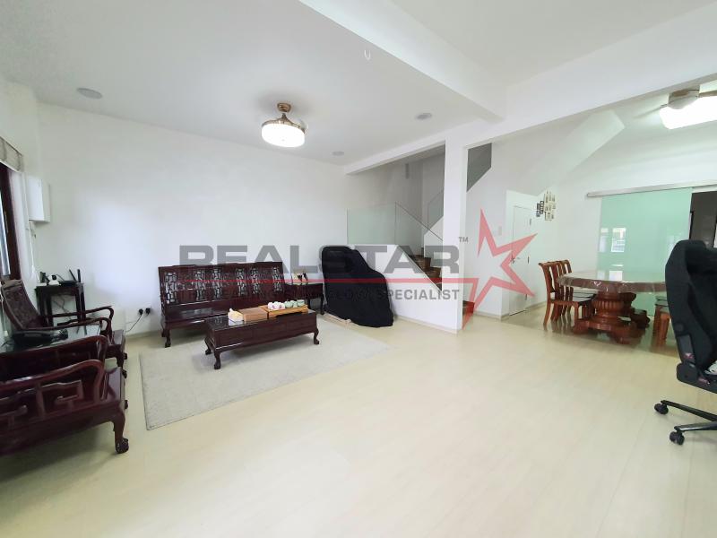 KATONG 2sty well renovated Inter suits for first time upgrader!