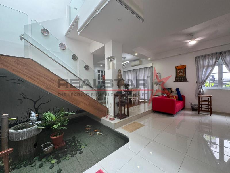 Charming Semi-Detached Home Near Sixth Avenue MRT & Nanyang Primary